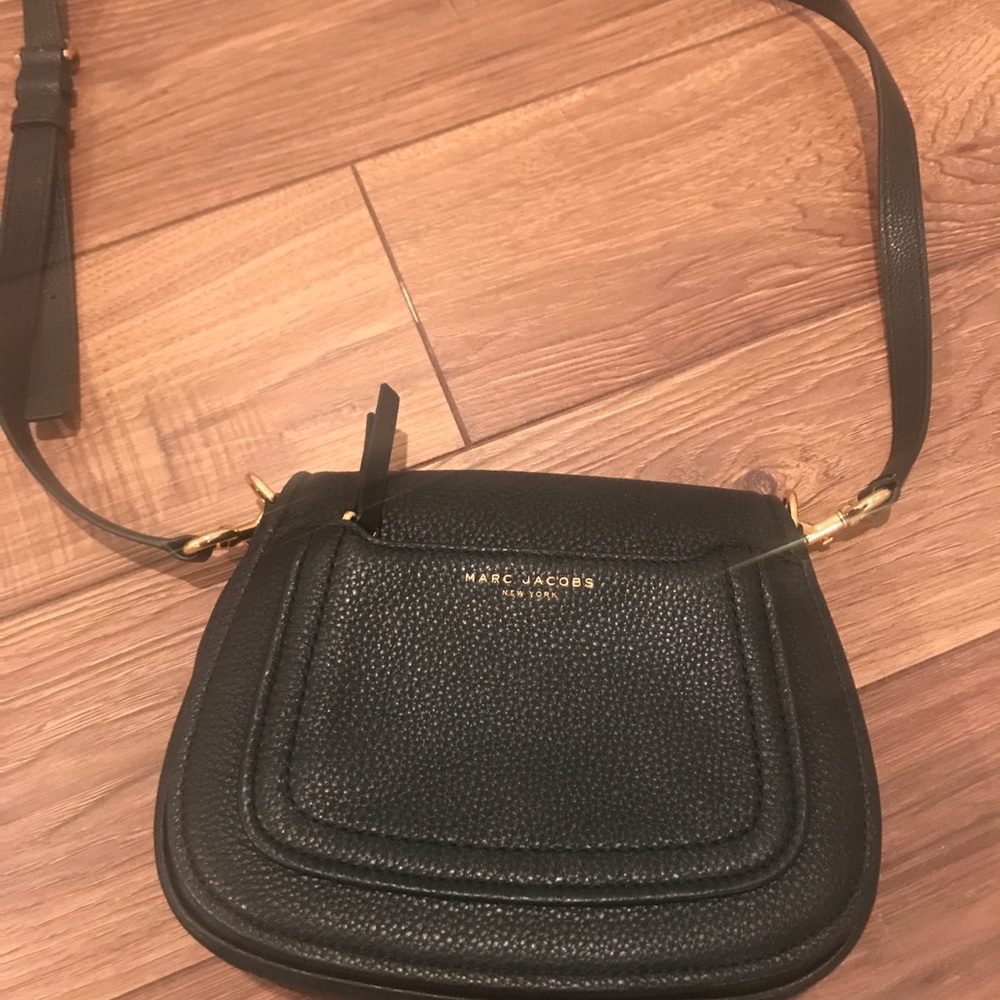 Marc Jacobs messenger cross body